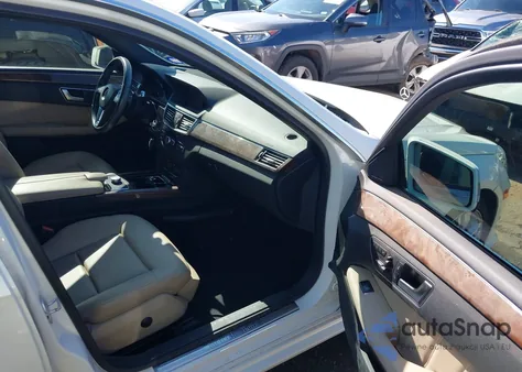 2013 Mercedes-Benz E 350 из США, поврежденный, VIN WDDHF5KB2DA663296